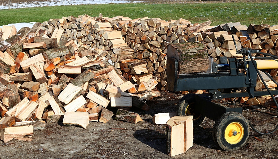 Pile of dry wood at a Ramoneur Sherbrooke customer.